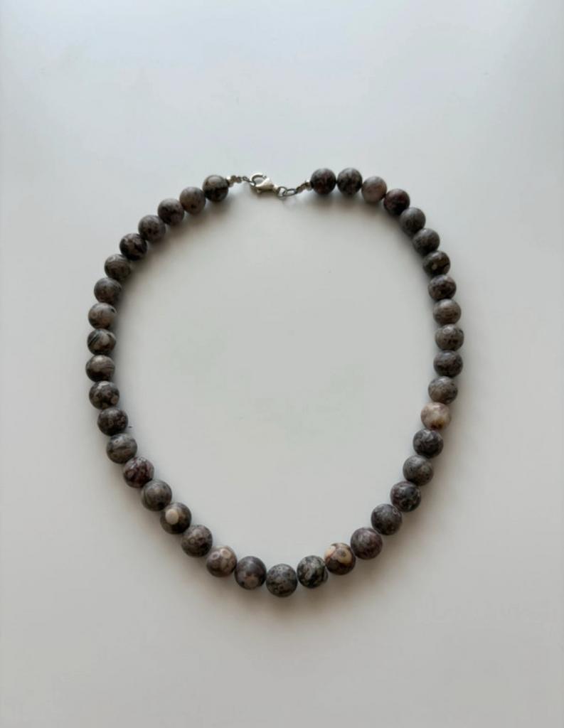 Collier en argent 925 avec boules en pierre naturelle, Bijoux, Sacs & Beauté, Colliers, Gris, Enlèvement ou Envoi, Comme neuf