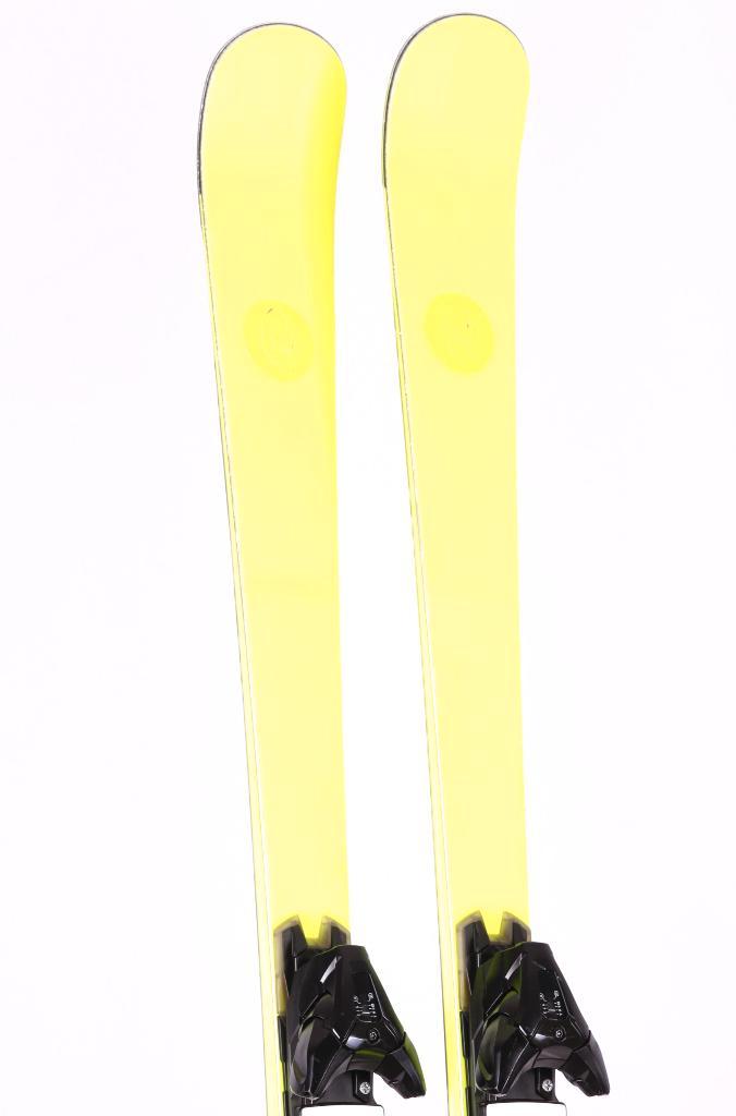 165 170 skis AK SKI YELLOW POP 2023, Woodcore, Titan, Sports & Fitness, Ski & Ski de fond, Utilisé, Skis, Salomon, Carving, Enlèvement ou Envoi