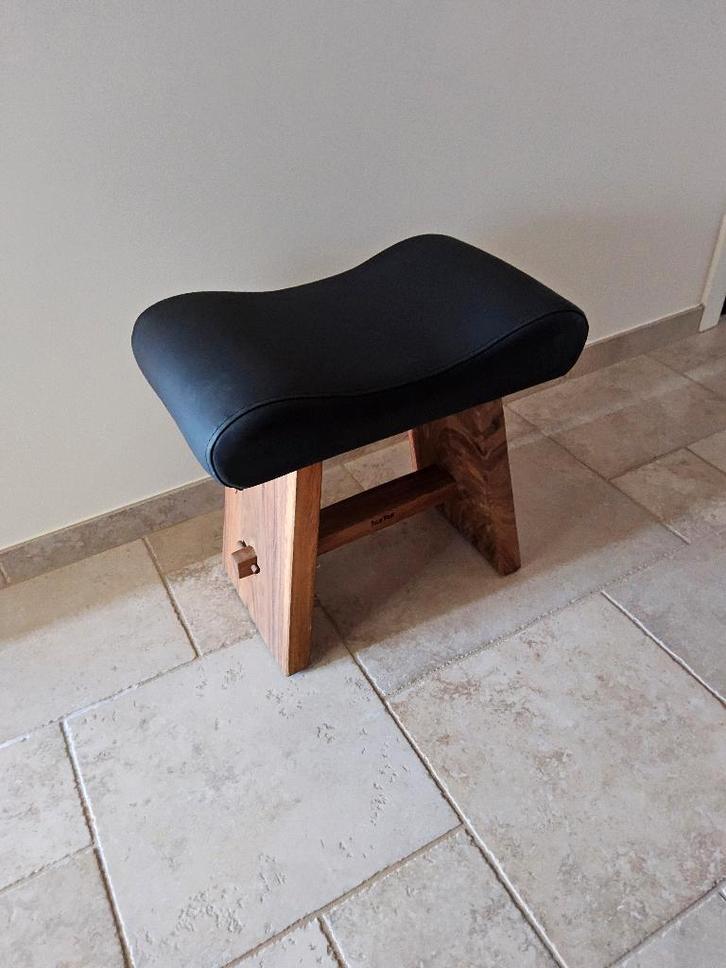 Krukje, Huis en Inrichting, Krukjes, Zo goed als nieuw, Hout, Ophalen