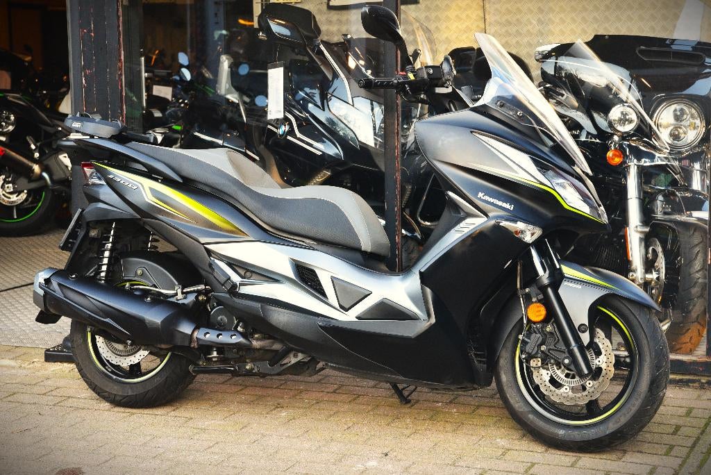 KAWASAKI J300 ***MOTOVERTE.BE***, Motoren, Motoren | Kawasaki, Scooter, 300 cc, Bedrijf, 12 t/m 35 kW