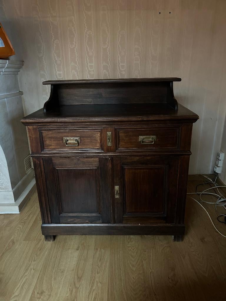 Mooie massief houten dressoir – karaktervol meubel, Huis en Inrichting, Ophalen, Gebruikt, Met deur(en)