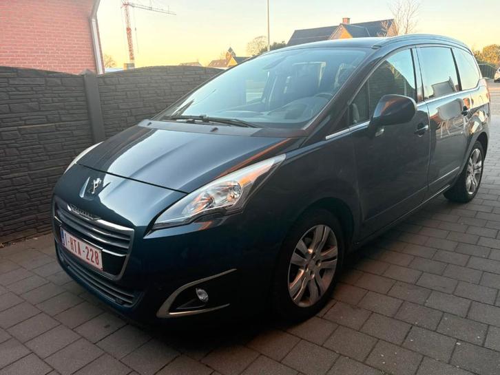 PEUGEOT 5008 1.6 HDi Allure 09/2014, Autos, Peugeot, Entreprise, ABS, Airbags, Air conditionné, Alarme, Bluetooth, Ordinateur de bord