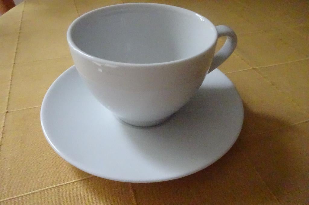 koffieservies, Ophalen, Zo goed als nieuw, Effen, Kop(pen) en/of Schotel(s)