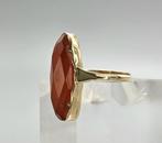 Gouden Vintage ring met edelsteen carneool. 2026/218., Ophalen of Verzenden, Met edelsteen, Dame, Rood