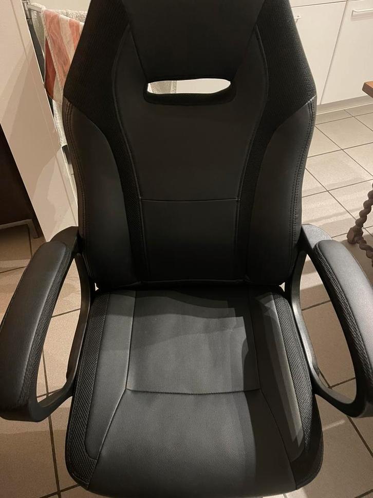 Bureau stoel / bureaustoel / game / gaming, Huis en Inrichting, Bureaustoelen, Zo goed als nieuw, Bureaustoel, Zwart, Ergonomisch