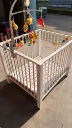 Kinderbedje + toebehoren, Ophalen, Zo goed als nieuw