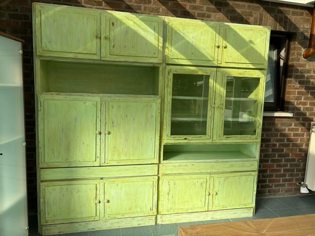 Eiken wandkast, Ophalen