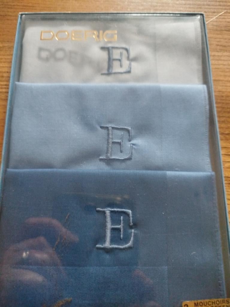 Mouchoirs broderie, Antiquités & Art