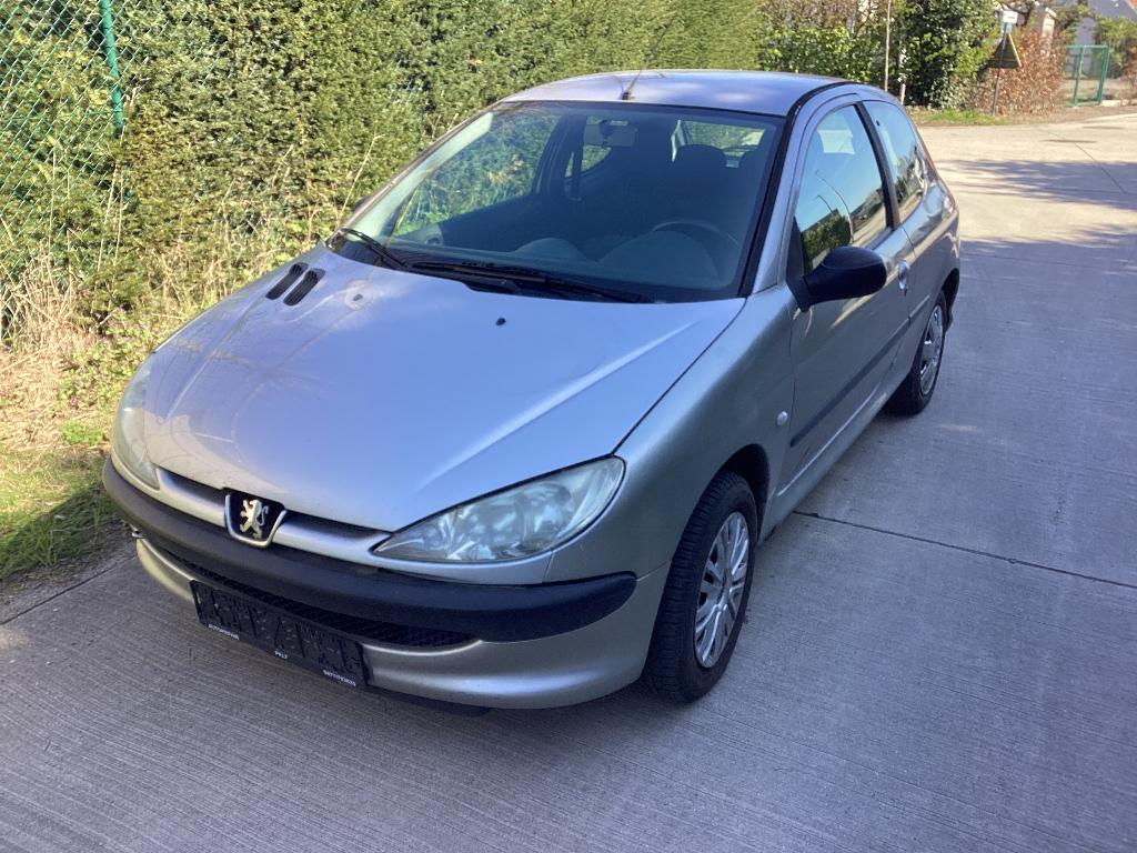 Peugeot 206 benzine Meeneemprijsje, Auto's, Handgeschakeld, Particulier, Zilver of Grijs, Elektrische ramen