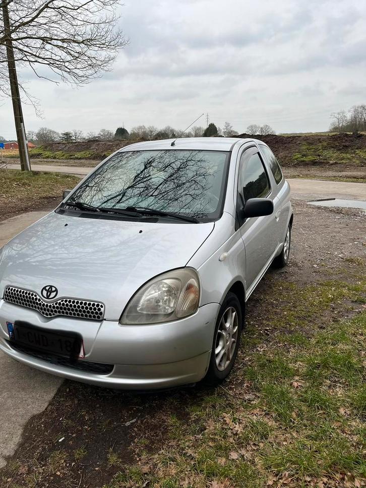 Toyota Yaris p1 japan versie, Autos, Toyota, Particulier, Yaris, Verrouillage central, Essence, Euro 2, Hatchback, 3 portes, Boîte manuelle