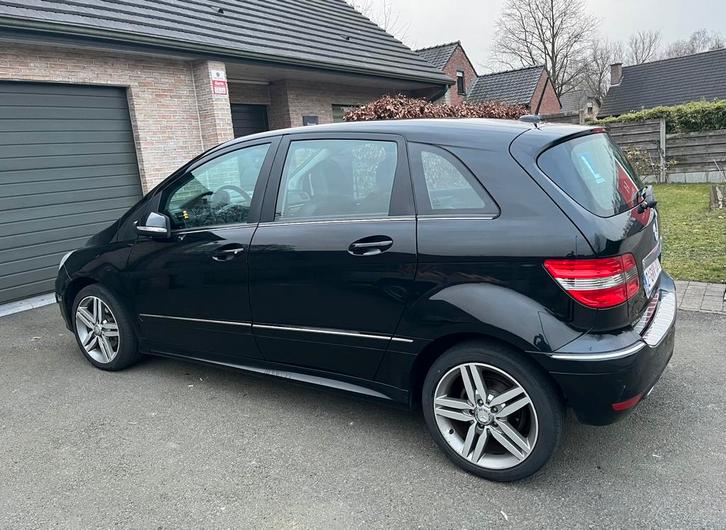 Mercedes B180CDI, bouwjaar 2011, 180.000km, EURO5, Auto's, Mercedes-Benz, Particulier, B-Klasse, Diesel, Euro 5, Stadsauto, 5 deurs