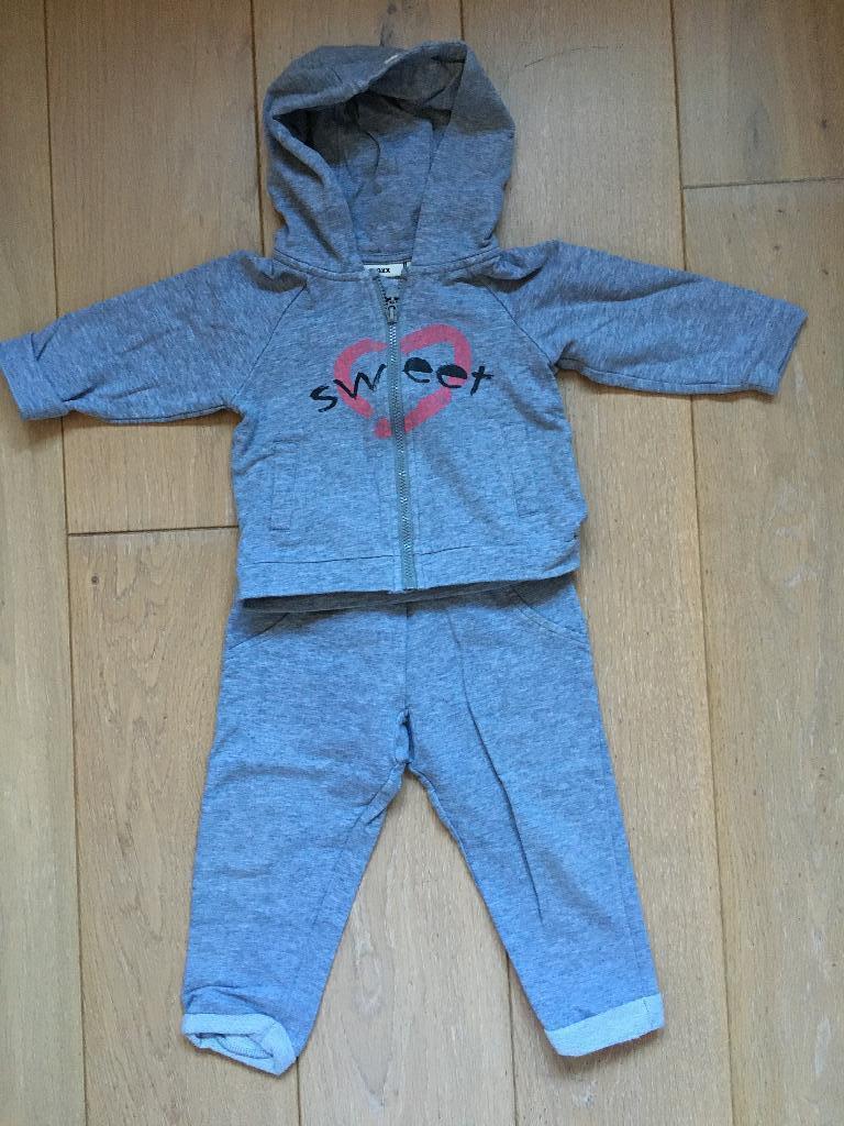 jogging mexx maat 68, Enfants & Bébés, Vêtements de bébé | Taille 68, Mexx, Enlèvement ou Envoi, Ensemble, Comme neuf