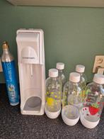 Sodastream + 2 cartouches + 5 bouteilles, Electroménager, Enlèvement, Utilisé