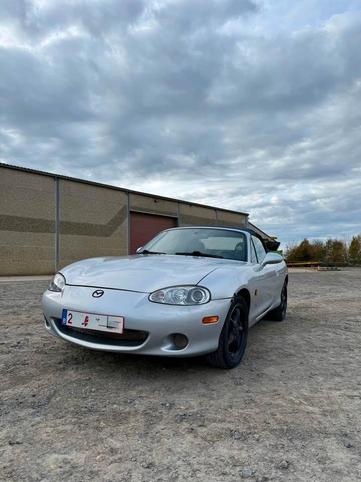 Mazda MX-5 nb, Auto's, Mazda, Particulier, MX-5, Benzine, Cabriolet, 3 deurs, Handgeschakeld, Zilver of Grijs, Zwart, Leder en Alcantara
