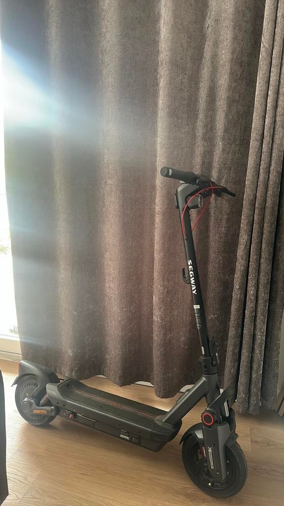 Segway ninebot max G3 2025, Ophalen, Zo goed als nieuw, Elektrische step (E-scooter), Segway ninebot