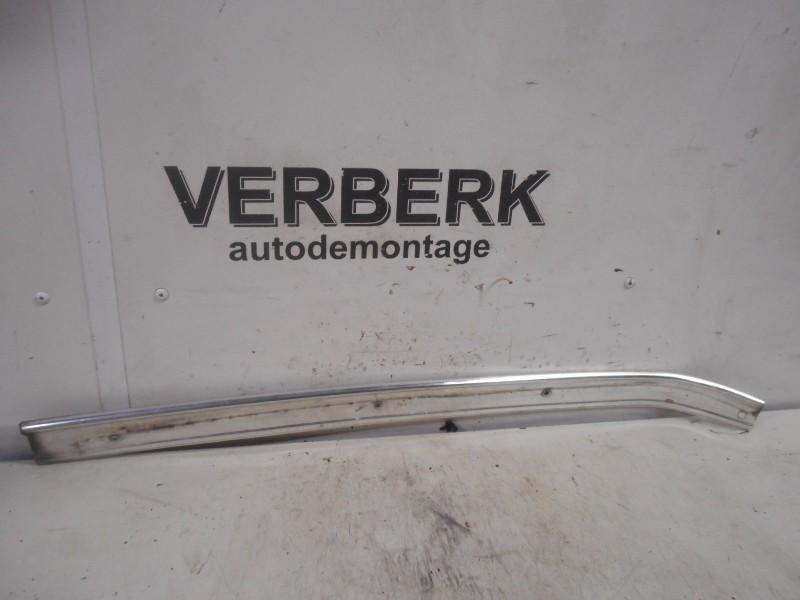 GARNITURE GUTTER GAUCHE Volvo 740 Estate (01-1985/12-1992), Autos : Pièces & Accessoires, Utilisé, Gauche, Volvo