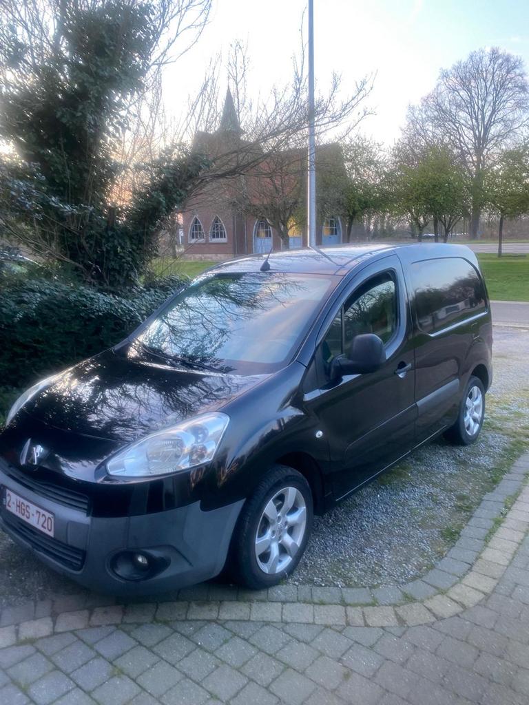 Peugeot Partner/L.Vracht/3zit/Nav/Airco/Gekeurd Voor Verkoop, Auto's, Peugeot, Bluetooth, Euro 5, 1600 cc, Zwart