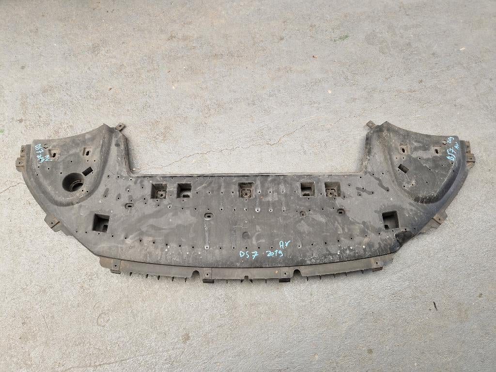 Cache sous moteur CITROEN DS7 2019 AVANT, Autos : Pièces & Accessoires, Enlèvement, Avant, Citroën