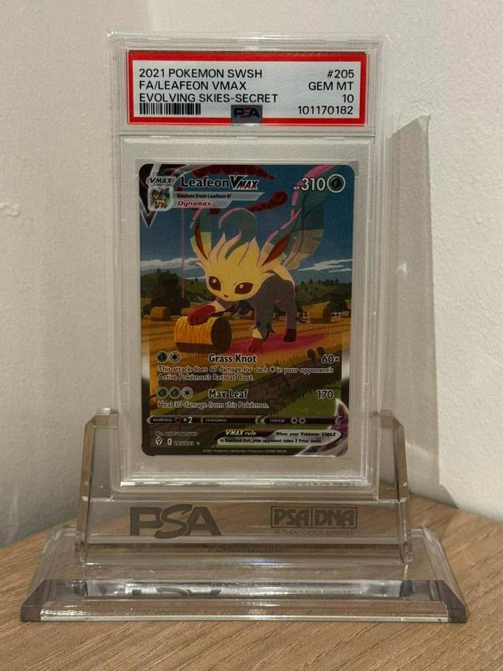 Pokémon - Evolving Skies - Leafeon Vmax 205/203 - PSA10, Hobby en Vrije tijd, Verzamelkaartspellen | Pokémon, Nieuw, Losse kaart