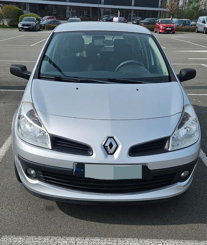 Renault Clio 1.2 Essence Euro 4, Autos, Renault, Particulier, ABS, Airbags, Ordinateur de bord, Vitres électriques, Isofix, Radio