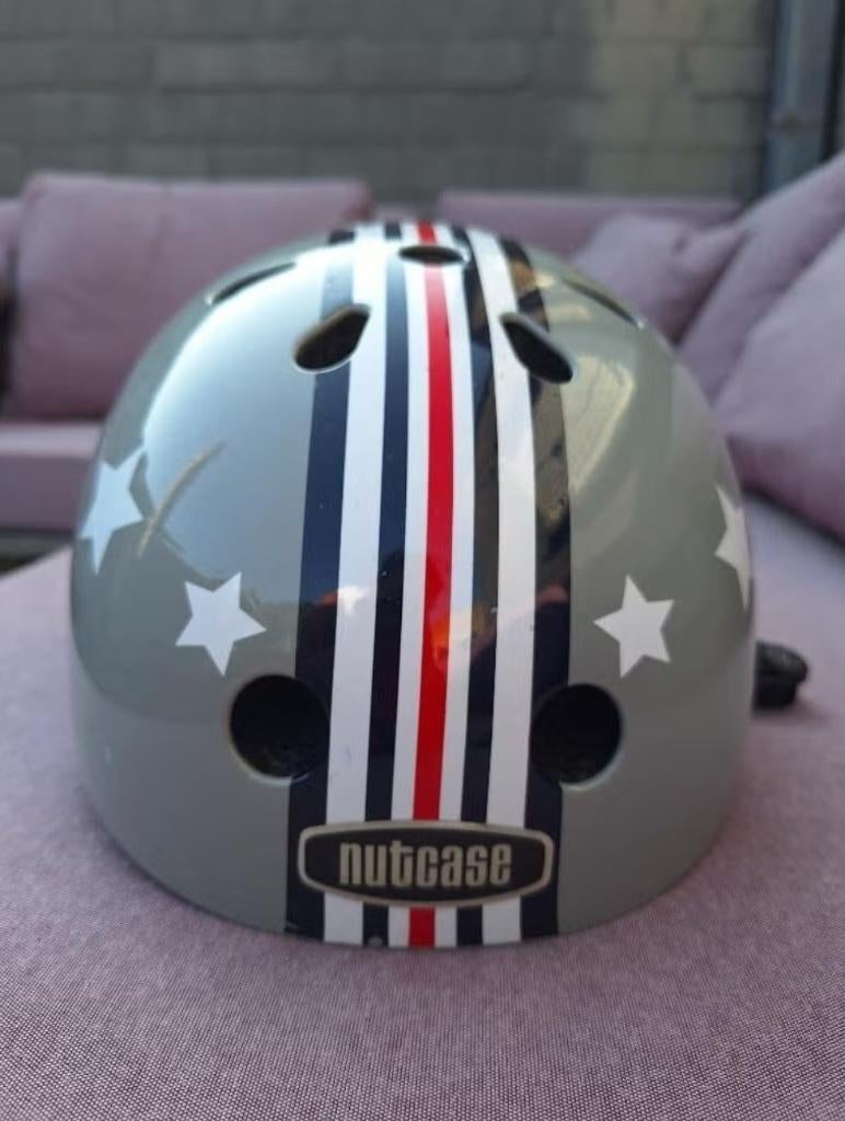 Fietshelm 'Nutcase' - maat: M, Fietsen en Brommers, Ophalen, Gebruikt, M, Jongen of Meisje