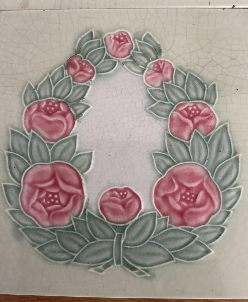 10 oude tegels, Enlèvement