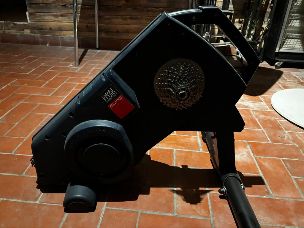 Elte turno smart fluid trainer, Sports & Fitness, Cyclisme, Enlèvement, Comme neuf