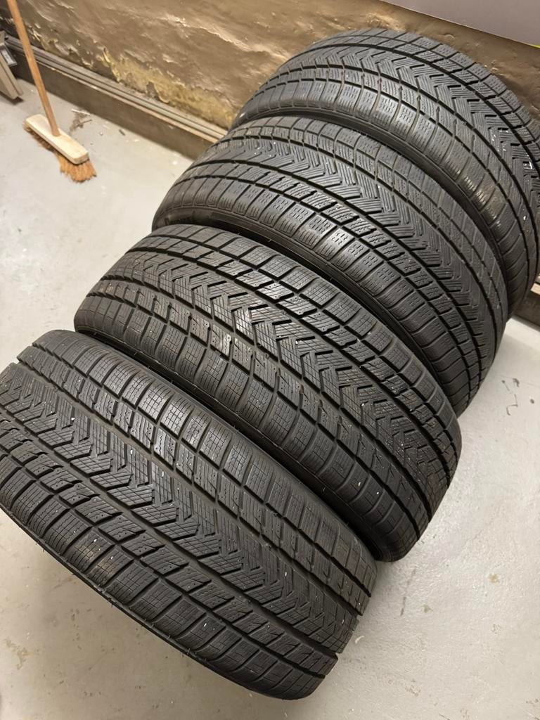 Pneus neige 18 pouces, Véhicule de tourisme, Enlèvement, Utilisé, Pneus hiver