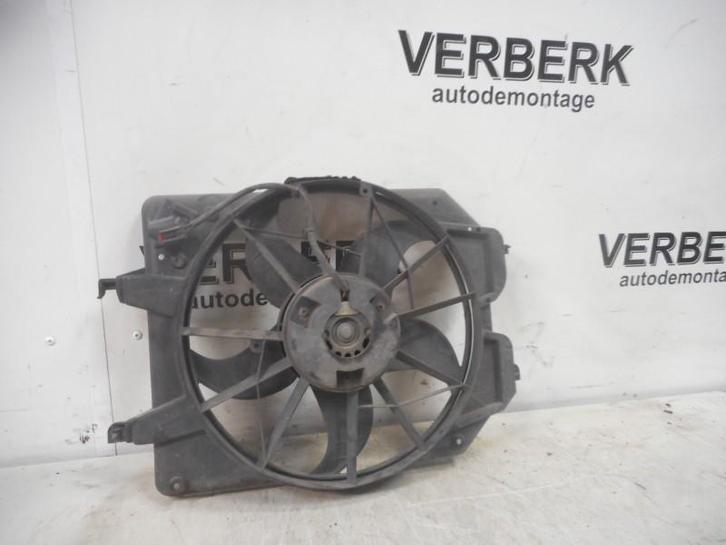 KOELVENTILATORMOTOR Ford Focus 1 (01-1998/11-2004), Auto-onderdelen, Airco en Verwarming, Ford, Gebruikt