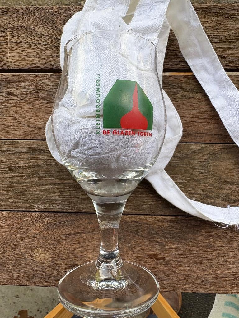 The Glass Tower - Petite brasserie, Collections, Marques de bière, Utilisé, Verre ou Verres, Autres marques, Enlèvement ou Envoi