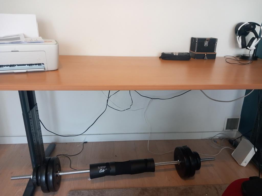 Bureau of game tafel verstelbaar in hoogte, Ophalen