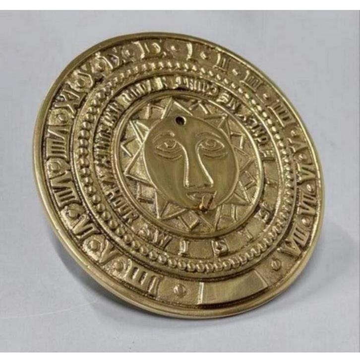 Horloge à cadran solaire en laiton massif déco Tarrot-Soleil, Jardin & Terrasse, Cadrans solaires, Neuf, Enlèvement ou Envoi