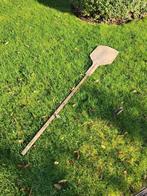 Antieke houten brood-ovenschop, Ophalen