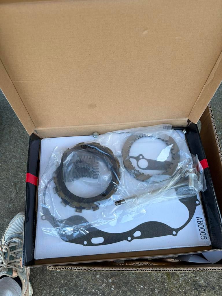 350 Banshee, Motos, Enlèvement