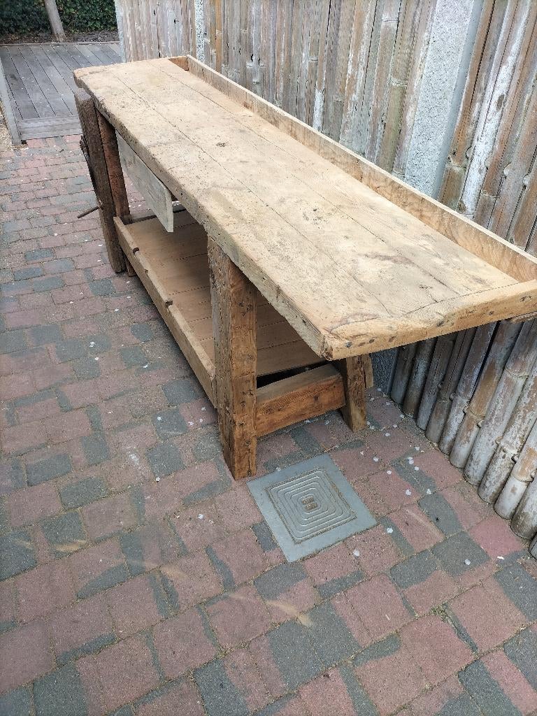 ancien établi en bois, Enlèvement, Utilisé