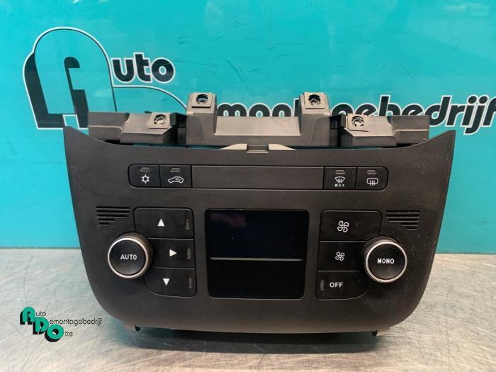 Kachel Bedieningspaneel van een Fiat Punto Evo (Punto Evo 08, Auto-onderdelen, Dashboard en Schakelaars, Fiat, Gebruikt, 3 maanden garantie