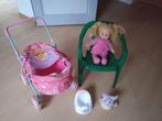 A vendre poupée+poussette,pt pot, chaise et un furby, Enlèvement, Comme neuf