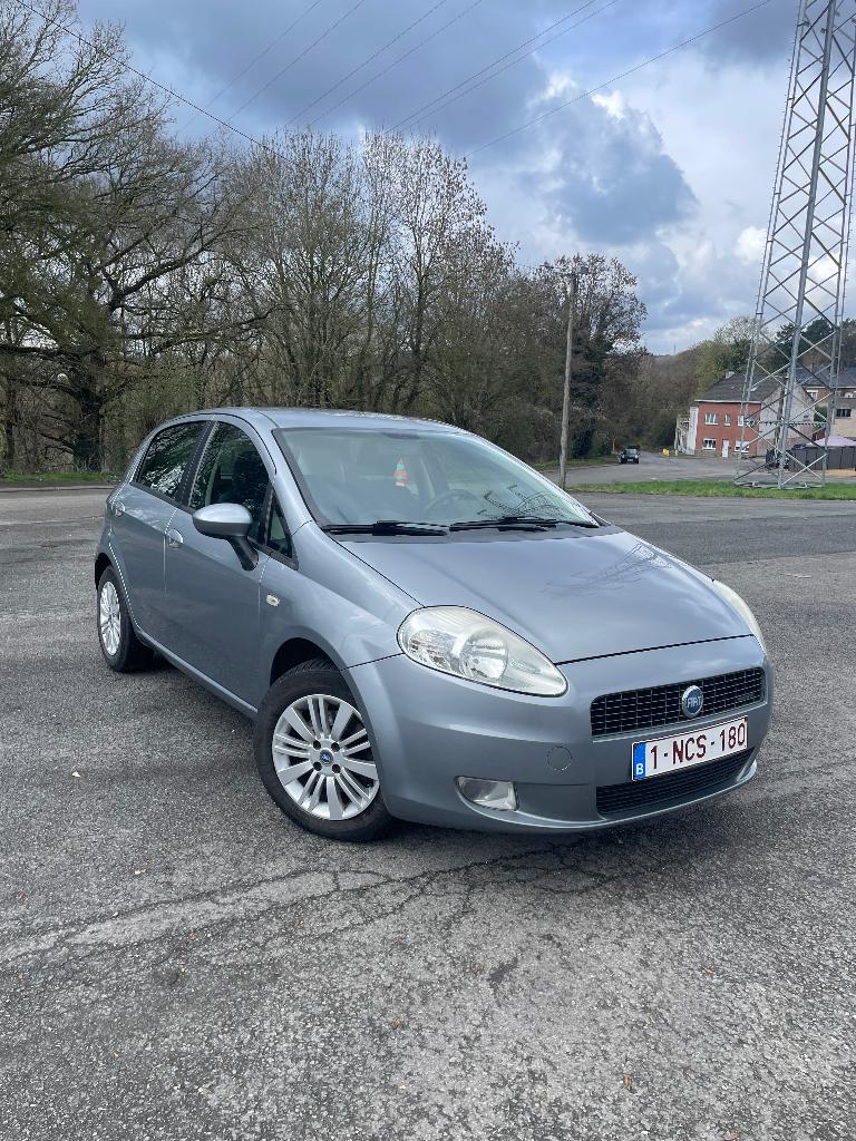 Fiat Grande Punto, Auto's, Fiat, 90 kW, Stof, 4 cilinders, Grande Punto