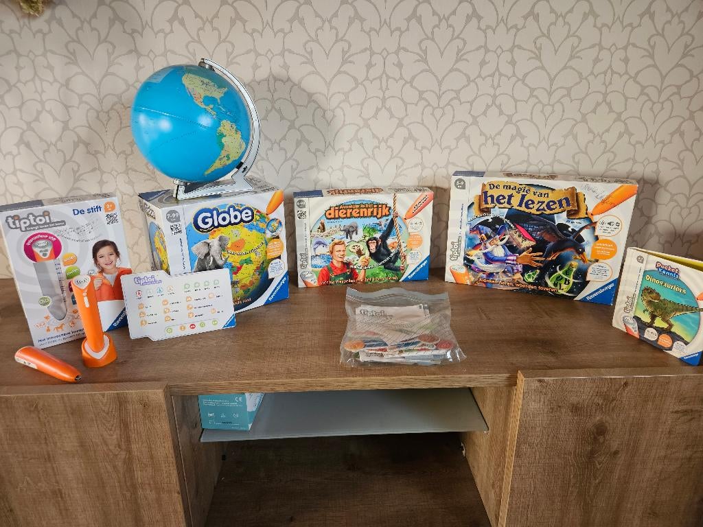 Tiptoi Globe, tip toi dinosauriërs, dierenrijk, e.a., Ophalen of Verzenden, Zo goed als nieuw, Ontdekken, Met licht