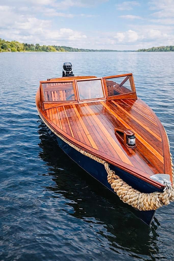 Prachtige klassieke Mahoniehouten speedboot met trailer, Watersport en Boten, Speedboten, Ophalen, Zo goed als nieuw, Benzine