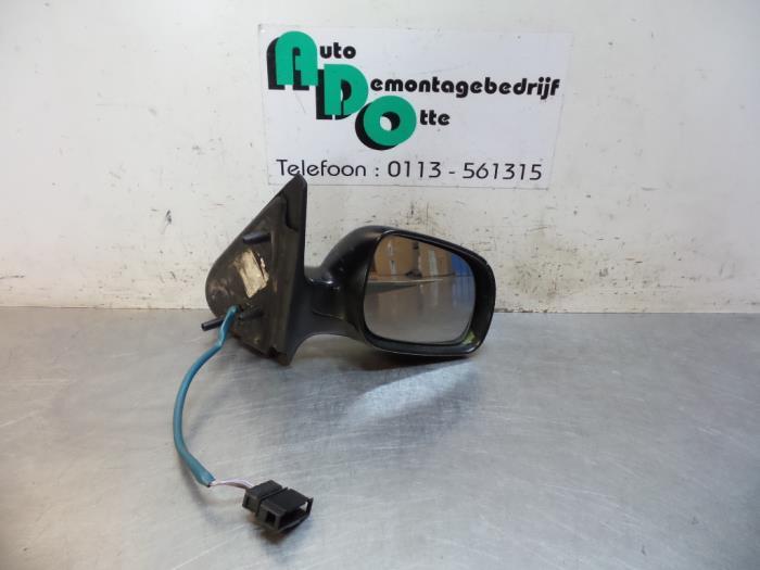 Rétroviseur extérieur droit d'un Volkswagen Polo (Polo 99-, Autos : Pièces & Accessoires, Rétroviseurs, Volkswagen, Utilisé, Enlèvement ou Envoi