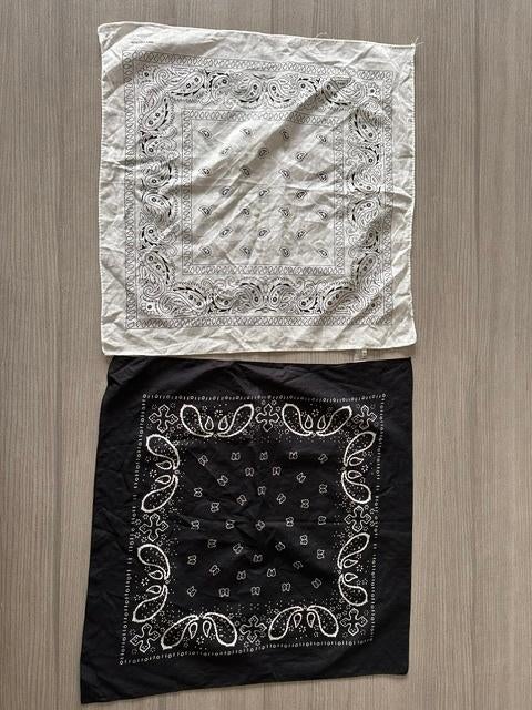 2 sjaaltjes Veritas (nr1970a), Veritas, Ophalen of Verzenden, Zo goed als nieuw, Sjaal