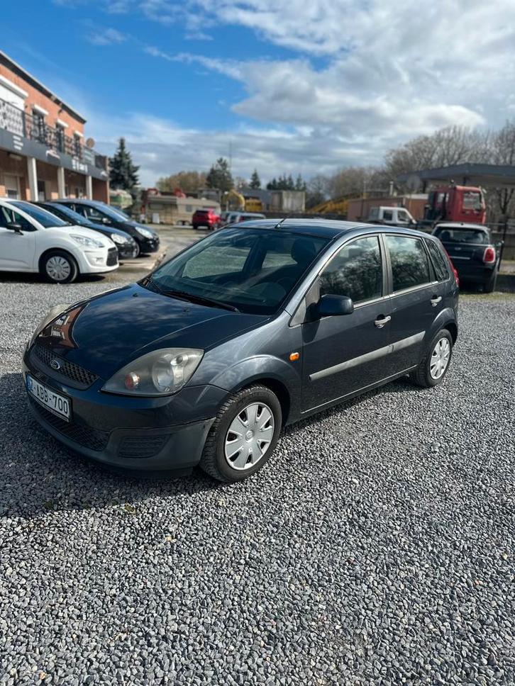 Climatisation Ford Fiesta 1.3i approuvée, Autos, Ford, Entreprise, Fiësta, ABS, Airbags, Air conditionné, Ordinateur de bord, Verrouillage central