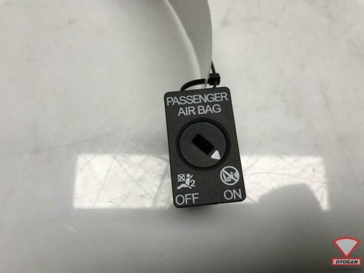 interrupteur de verrouillage d'airbag vw golf 7 vag 5q091923, Autos : Pièces & Accessoires, Volkswagen, Volkswagen AG, Vw@volkswagen.de