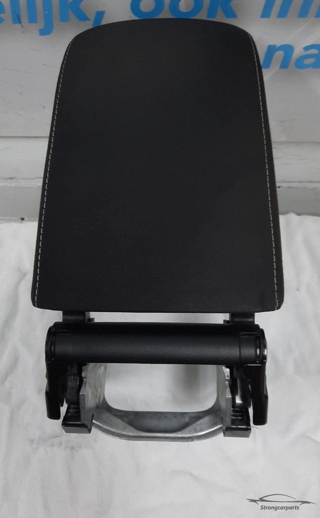 Armsteun VW Golf 7 zwart stof in nette staat. Van 2015, Auto-onderdelen, Interieur en Bekleding, Volkswagen, Gebruikt, Ophalen of Verzenden