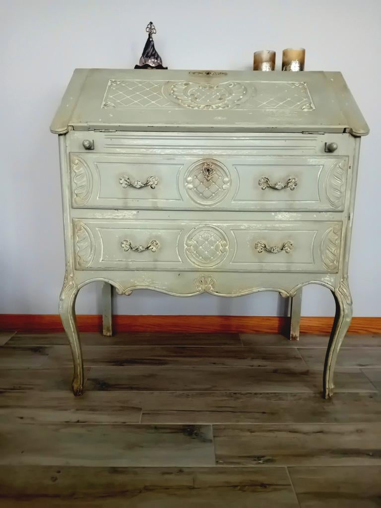 Prachtige secretaire (restyled), Ophalen