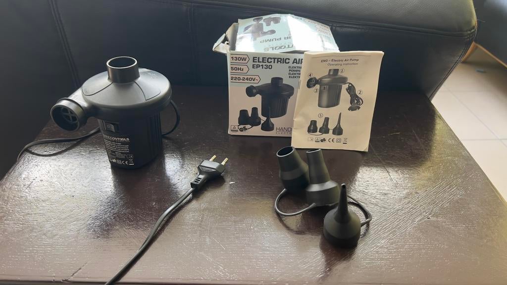 Elektrische luchtpomp, Ophalen, Zo goed als nieuw, Elektrisch