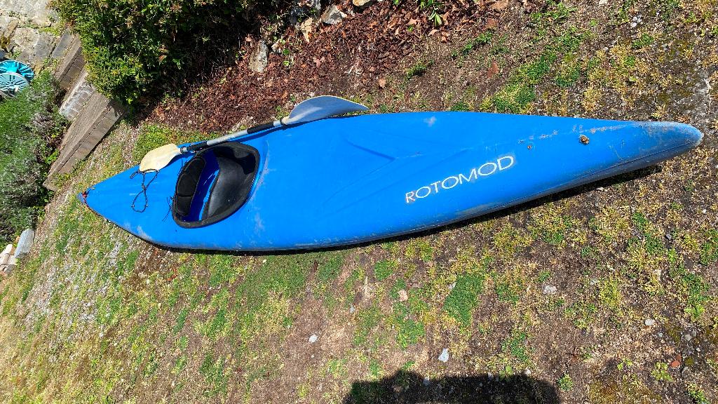 kayak ROTOMOD monoplace avec rame, Sports nautiques & Bateaux, Kayaks, Enlèvement, Utilisé, 1 personne