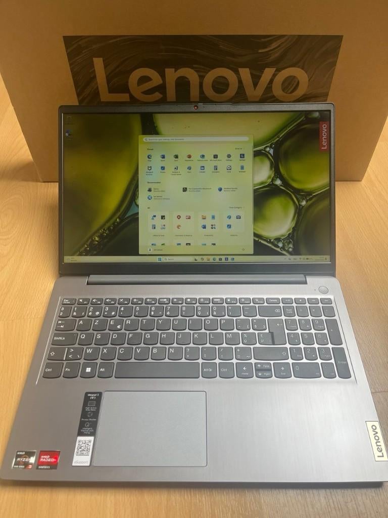 Lenovo IdeaPad 3 15ALC8 | 15.6" |Ryzen 3 | 12GB RAM |256 SSD, Informatique & Logiciels, Ordinateurs portables Windows, Comme neuf