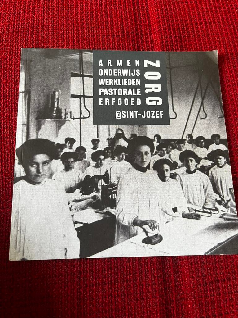 Boek Aalst - Sint Jozef, Ophalen of Verzenden, Zo goed als nieuw